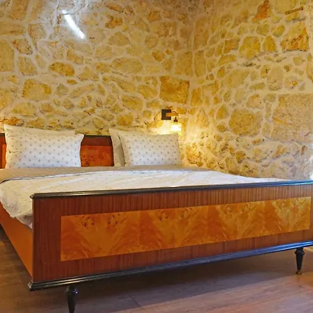 Sunset Stone Villa Buhovo