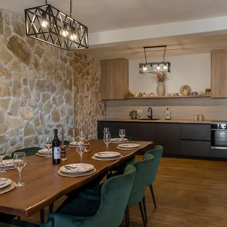 Sunset Stone Villa *